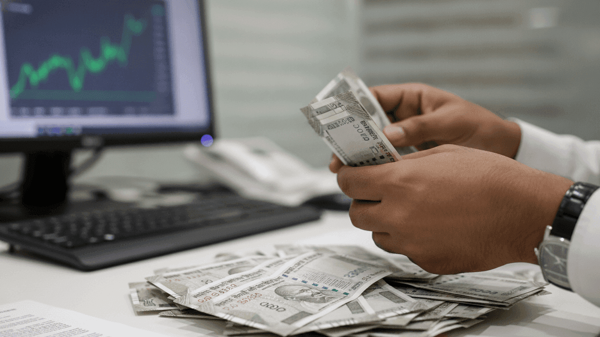Rupee Strengthens to 94.31 on Foreign Inflows