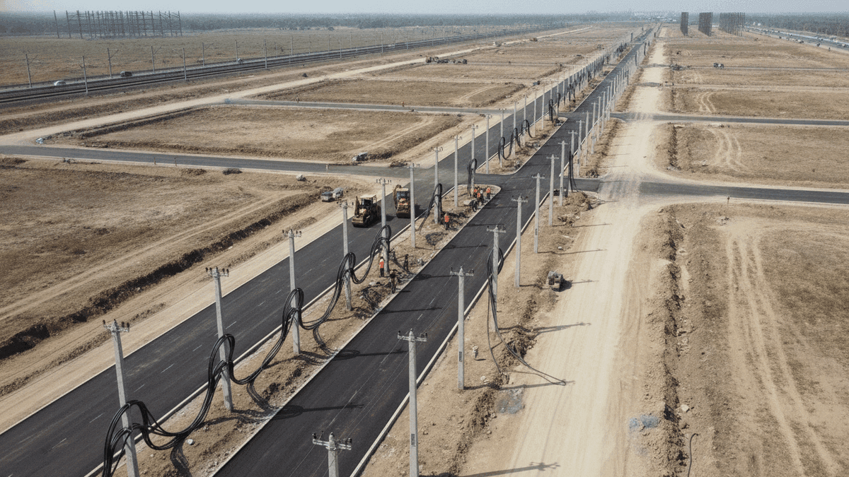 West Bengal Repeals Land Ceiling Act, Launches New Industrial Policy