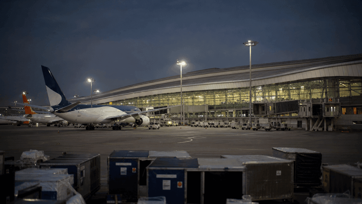 Adani Airport Holdings Secures $1B at $18B Valuation