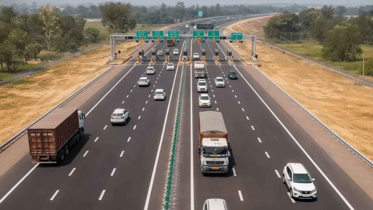 India’s First Barrier-Less Expressway: Lucknow-Kanpur Highway