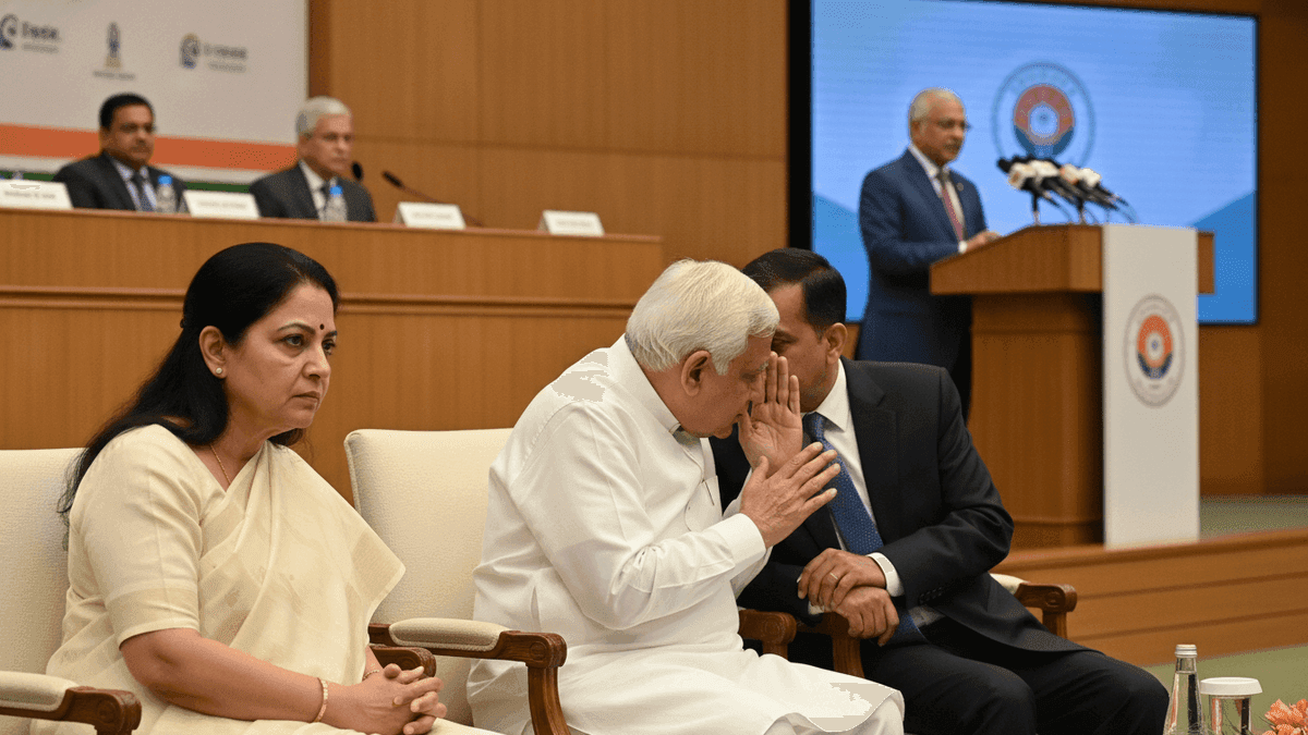 Sonia Gandhi’s Micro-Moment: Scrutiny on Political Conduct
