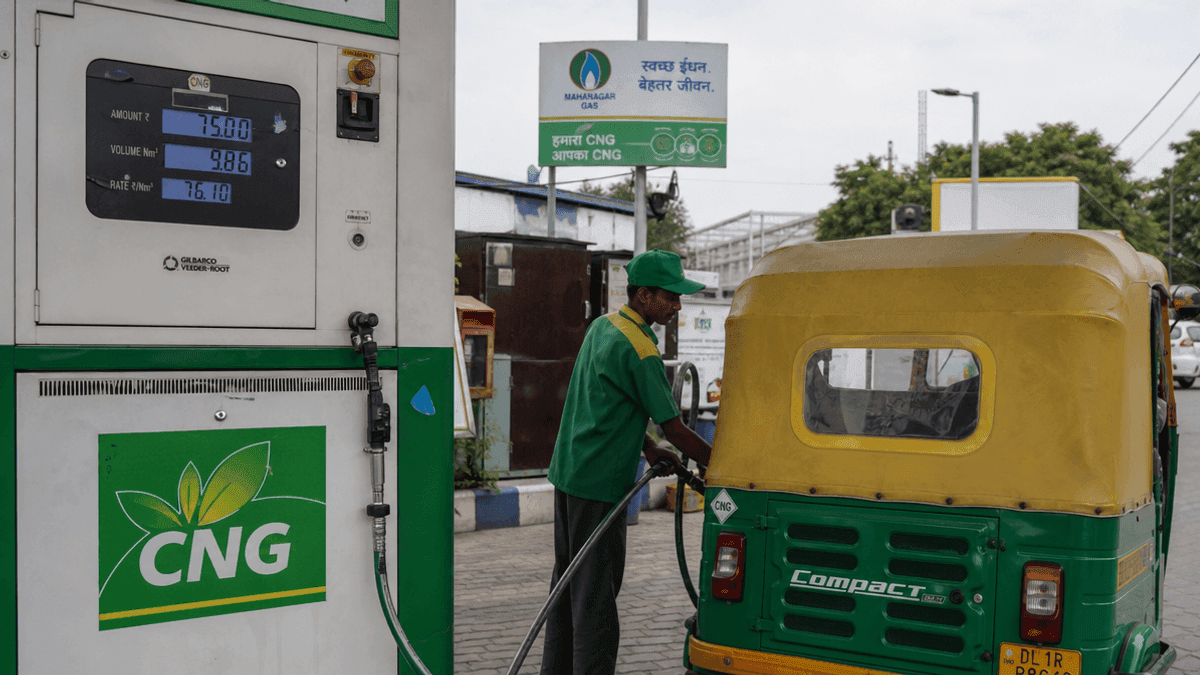 CNG Price Hike: Delhi-NCR Commuters Face ₹3.89 Increase