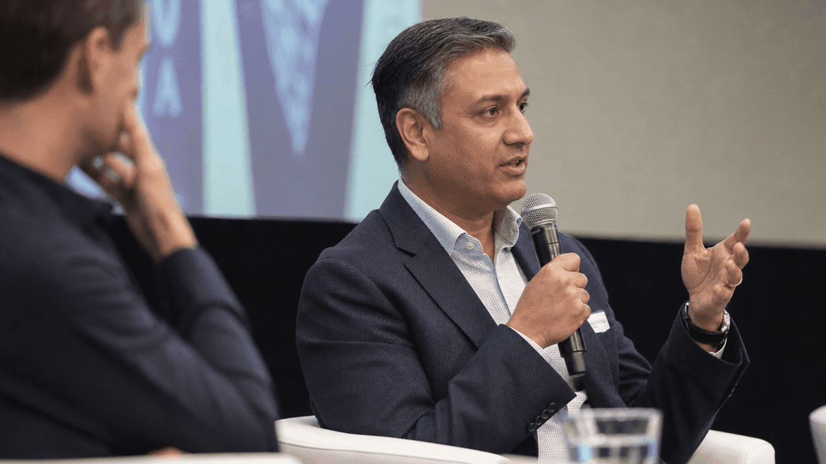 Snap Chief Business Officer Ajit Mohan Steps Down