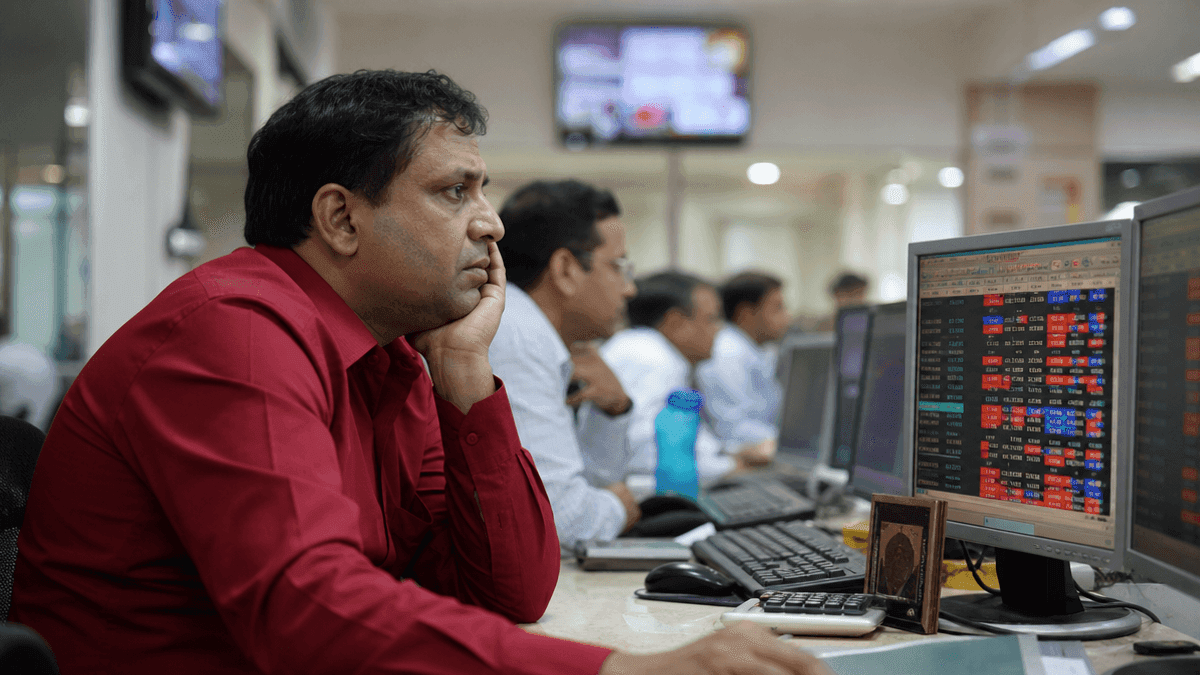 Indian Indices Fall as Crude Oil Surpasses $100