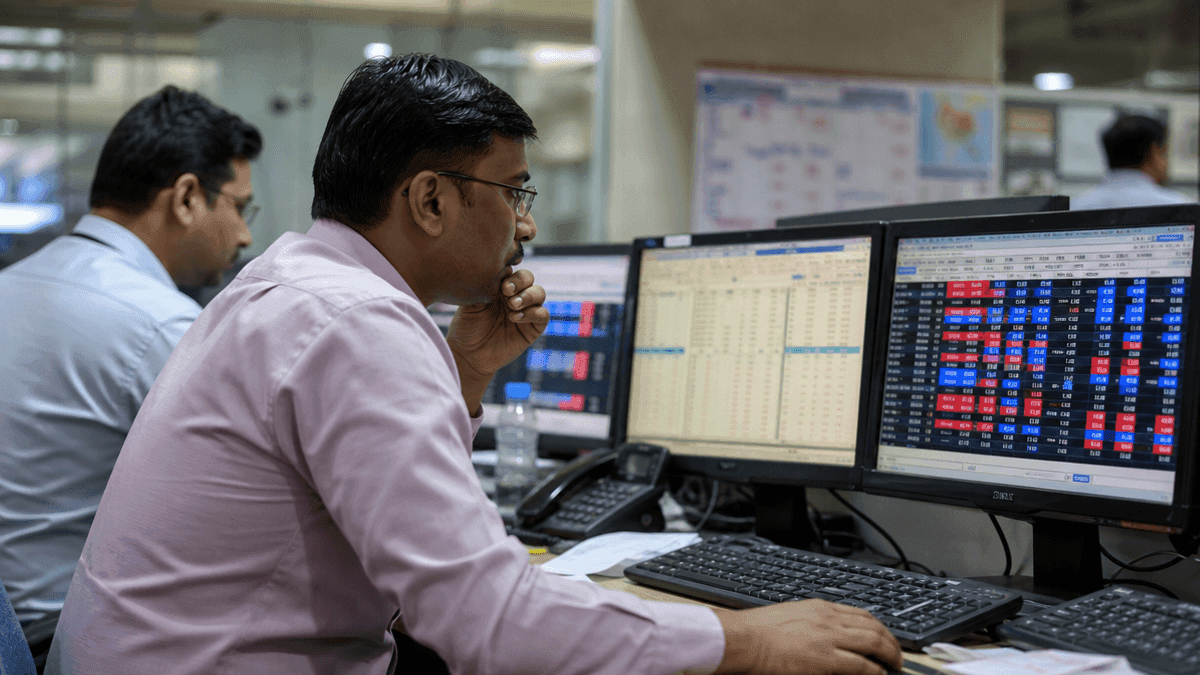 Three SME IPOs Close as Rupee Hits 95.25 vs US Dollar