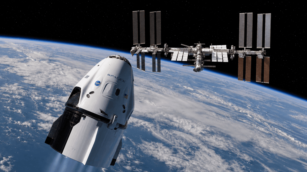 NASA Awards SpaceX $946M Deal for Three ISS Missions