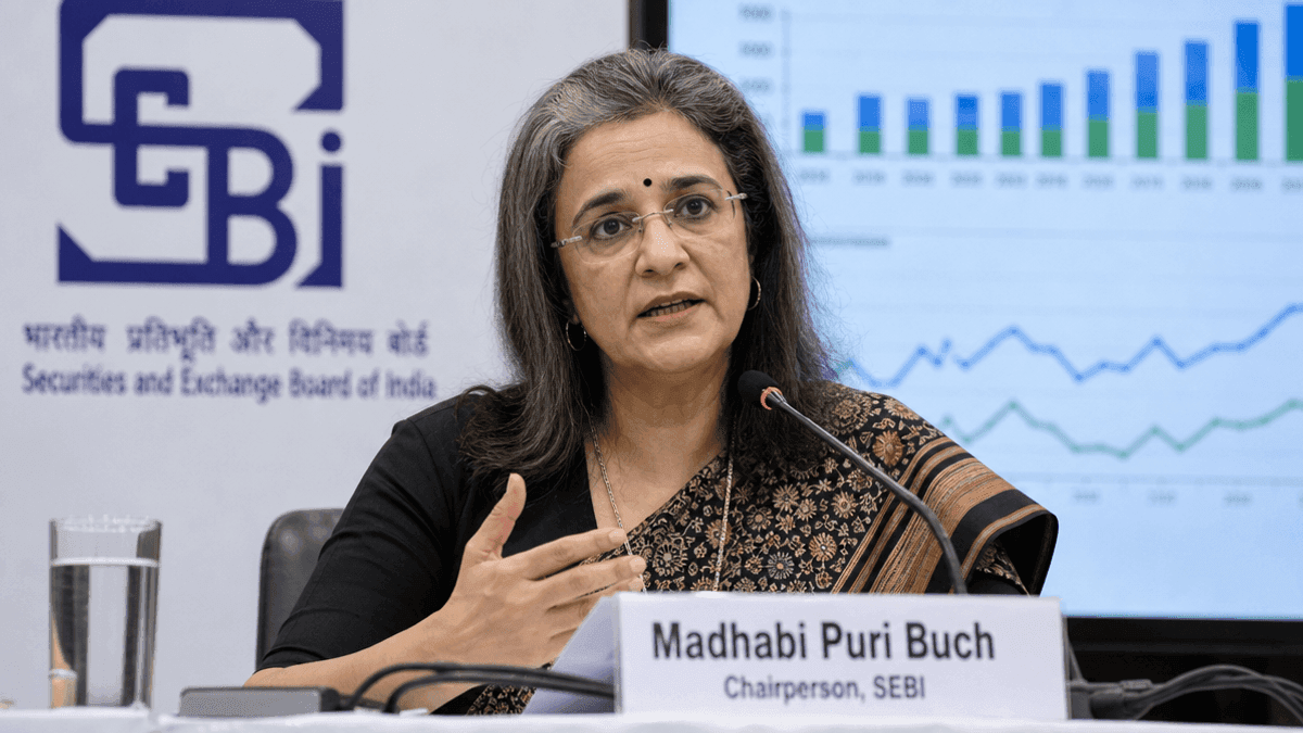 SEBI Chief Warns Against Defaming CAs Amid Reforms